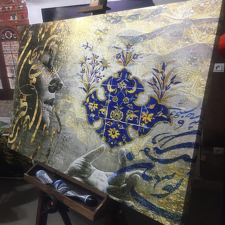 تابلو نقاشی خط مولانا چهره گل بر کف با شعر از لطف تو چون جان بدم اثر گالری چارگوش مدل 2212