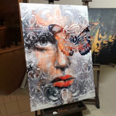 تابلو چهرهی دختری با پروانه و شعر مولانا تجلی آواز عشق آسمانی از گالری چارگوش مدل 2271.2