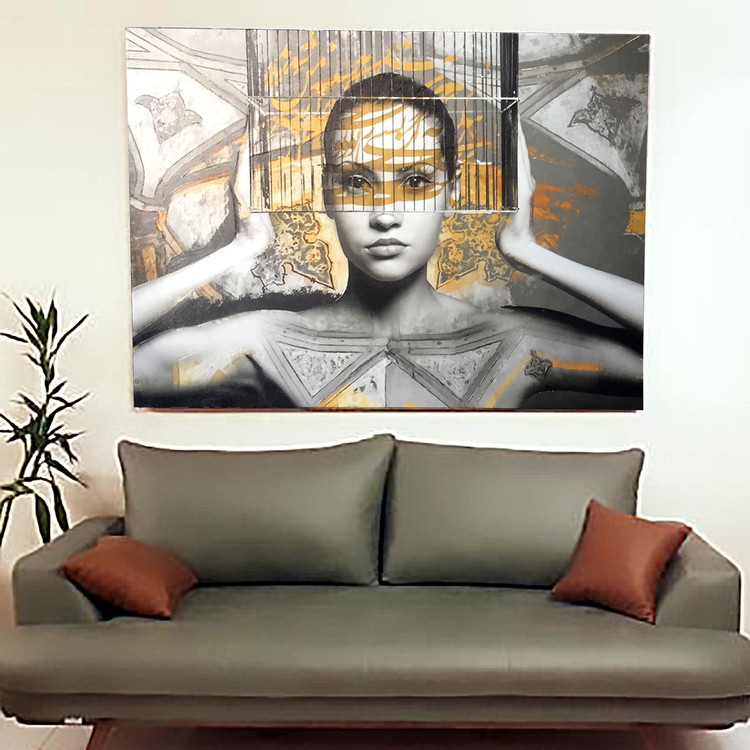 تابلو بوم دختری درون قفس با شعر سعدی عشق تا به صبوری هزار فرسنگ است از گالری چارگوش مدل 2590 روی دیوار مشتری