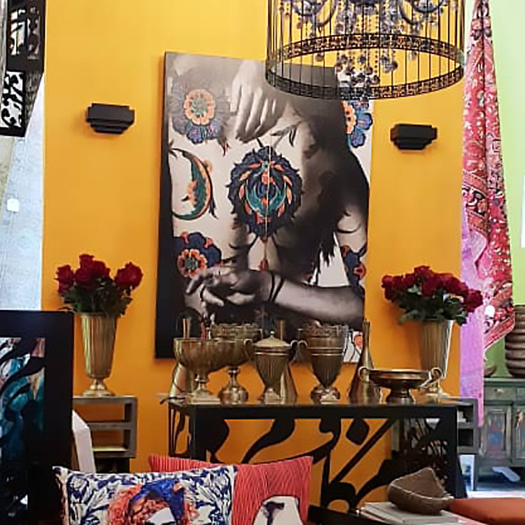 Digital painting on canvas of the Lady of the Flower of the Heart from Chargosh Gallery, model 5566