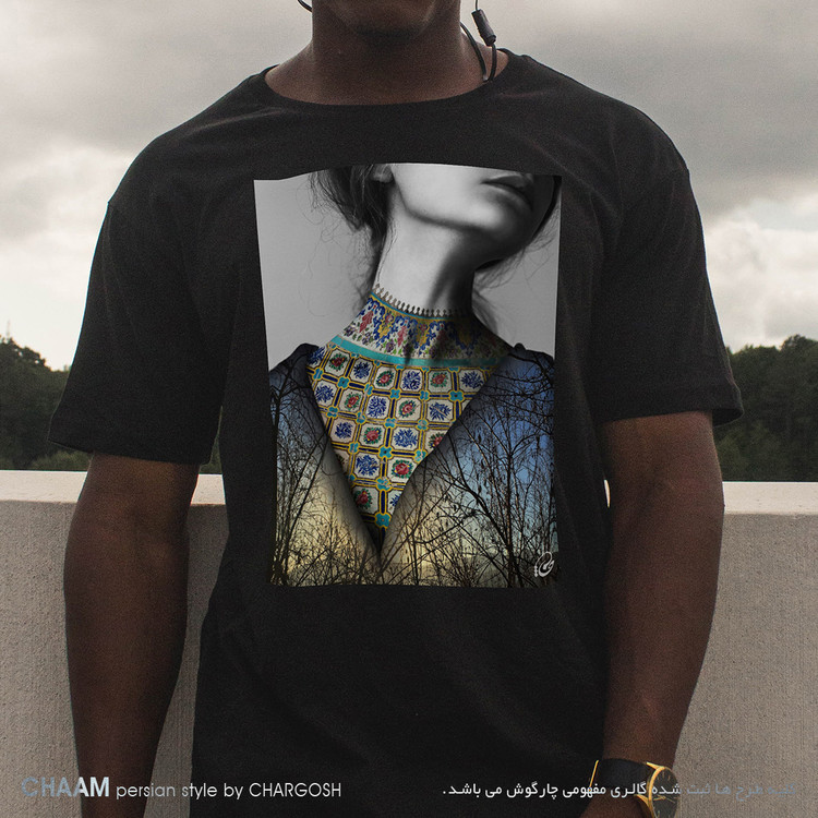 تیشرت طرح هنری بانوی نگارین برند چام از گالری چارگوش 2259