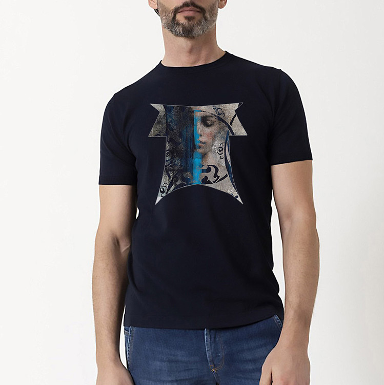 تیشرت مردانه هنری ایرانی با طرح چهره ای در مقرنس برند چام 2880